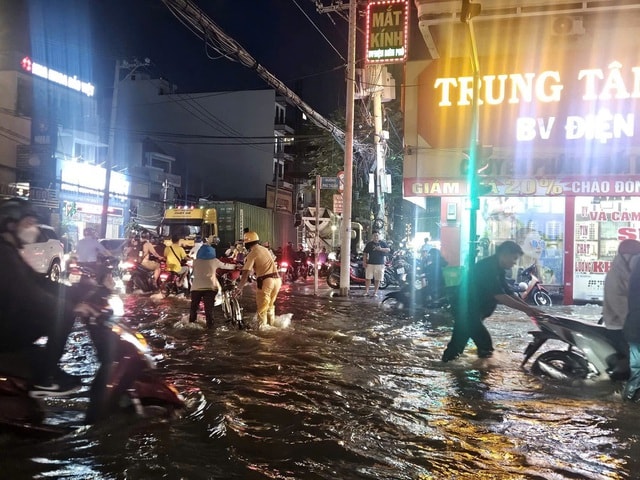 TPHCM đề ra mục tiêu xóa 159 điểm ngập nước- Ảnh 1.