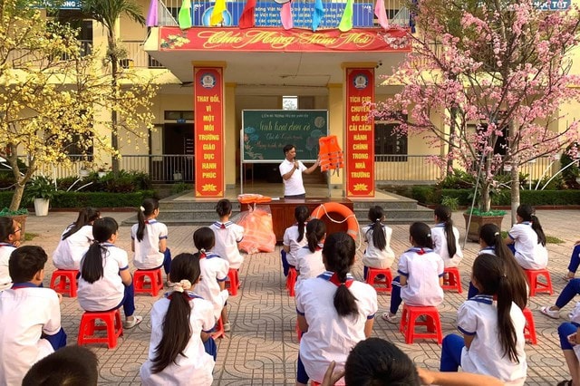 Trang bị 'vàng' giúp trẻ phòng chống đuối nước- Ảnh 8.