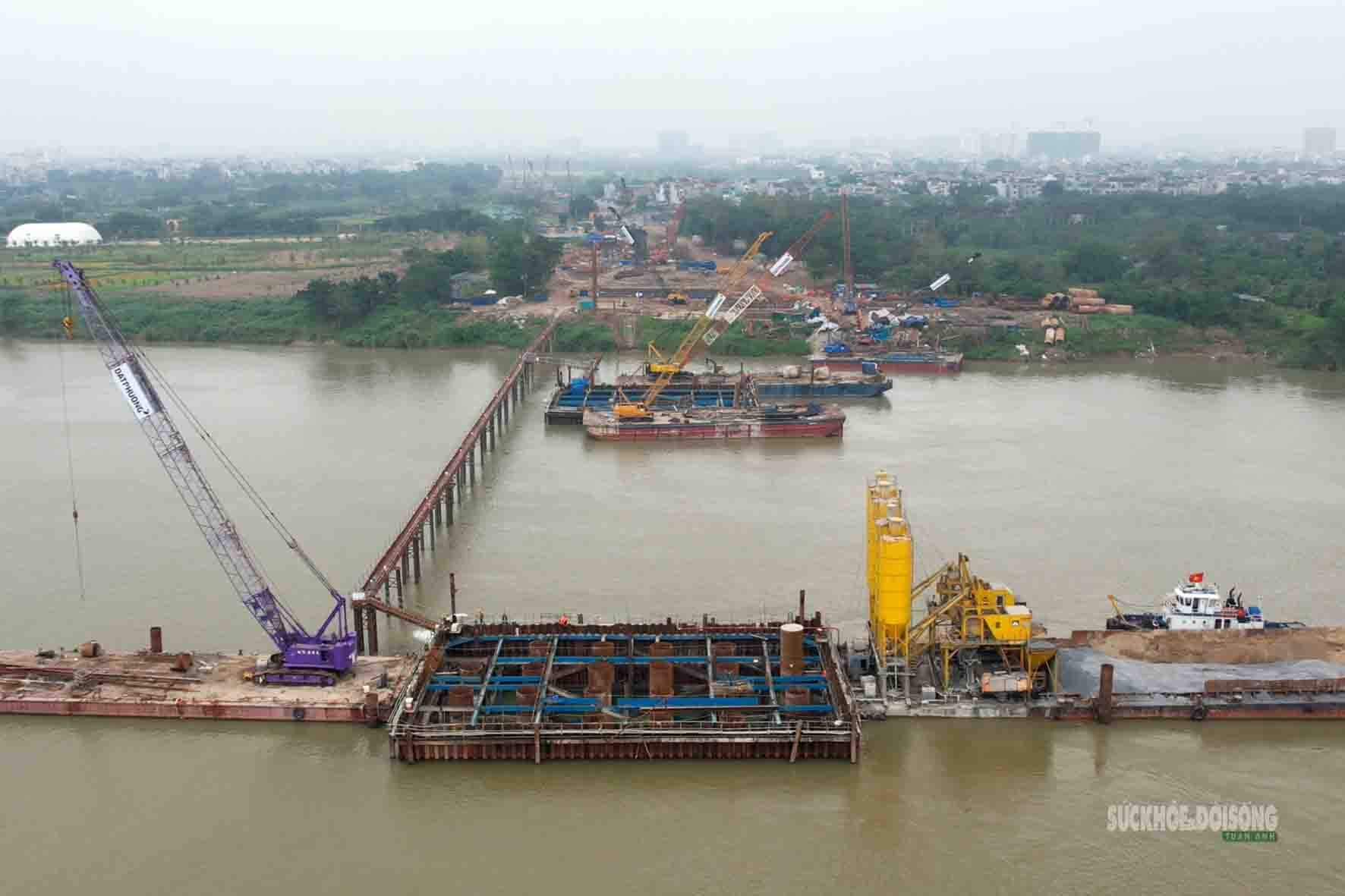 Cầu Trần Hưng Đạo tăng tốc thi công, chạy đua trước mùa lũ- Ảnh 9.