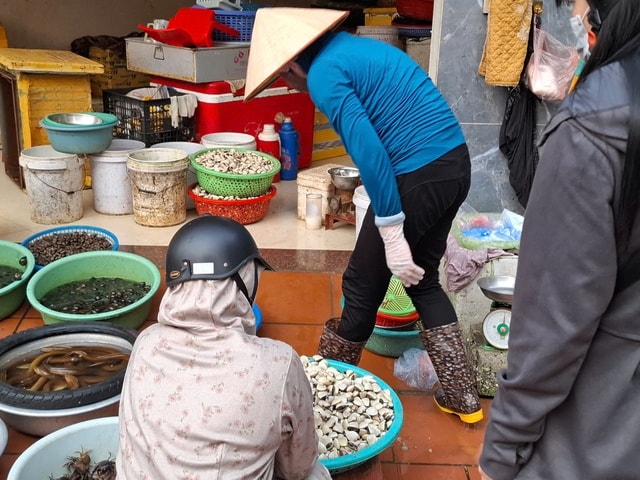 Giá xăng dầu giảm, giá chợ có 'hạ nhiệt'?- Ảnh 3.