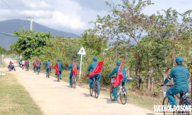 Sĩ quan chính quy về cơ sở: ‘Làn gió mới’ nâng tầm quốc phòng ở Khánh Hòa- Ảnh 10.