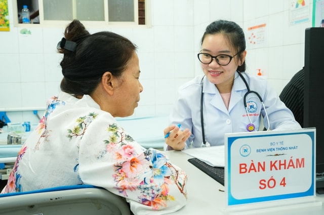 Người dân TPHCM tiếp tục được khám, tầm soát bệnh miễn phí - Ảnh 2. Người dân TPHCM tiếp tục được khám, tầm soát bệnh miễn phí - Ảnh 2.