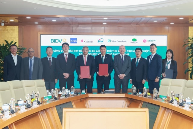 ADB, BIDV và các đối tác công bố khoản vay bền vững 250 triệu USD- Ảnh 1. ADB, BIDV và các đối tác công bố khoản vay bền vững 250 triệu USD- Ảnh 1.