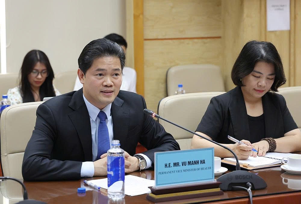 Thứ trưởng Thường trực Vũ Mạnh Hà tiếp Phó Trợ lý Bộ trưởng, Cục An ninh y tế toàn cầu và ngoại giao, Bộ Ngoại giao Hoa Kỳ- Ảnh 1.