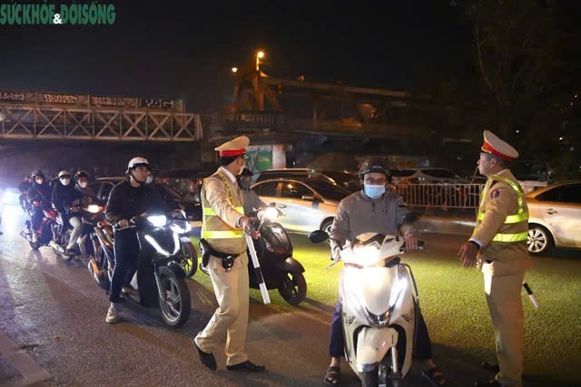 Đề xuất công an xã được xử phạt vi phạm trật tự an toàn giao thông gấp 15 lần hiện tại - Ảnh 2. Đề xuất công an xã được xử phạt vi phạm trật tự an toàn giao thông gấp 15 lần hiện tại - Ảnh 2.