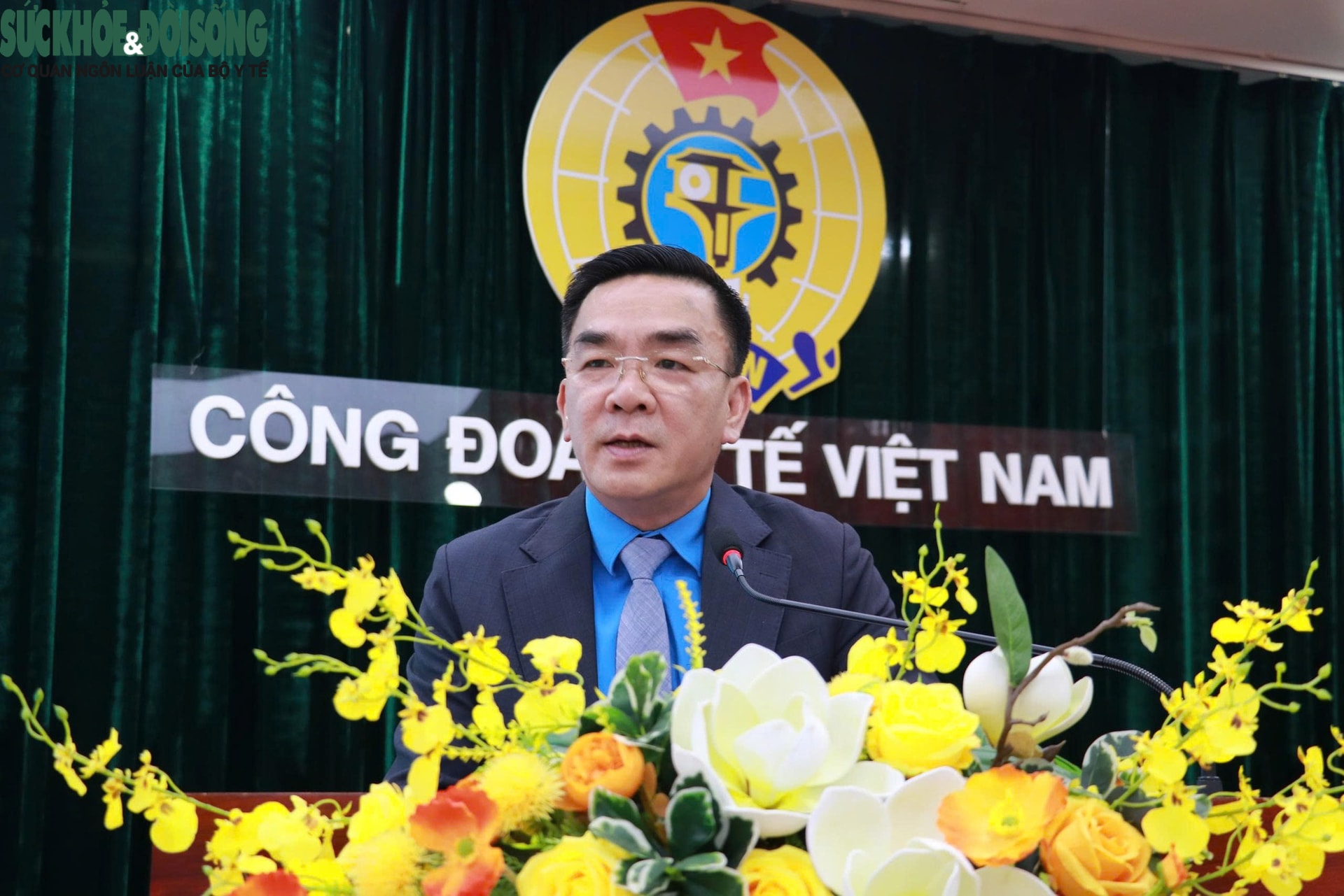 Thứ trưởng Thường trực Bộ Y tế Vũ Mạnh Hà: Bảo đảm chính sách cho cán bộ y tế được triển khai kịp thời, thực chất- Ảnh 3.