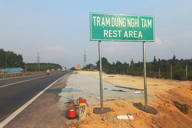 Tiến độ nhiều trạm dừng nghỉ cao tốc 'rất chậm', nhà đầu tư nào bị điểm tên?- Ảnh 2.