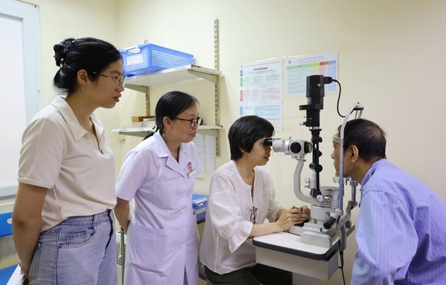 Quảng Ninh ghi dấu mốc mới khi lần đầu thực hiện ghép giác mạc- Ảnh 1.