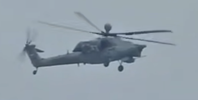 Trực thăng Mi-28 Nga xuất hiện trên bầu trời Iran- Ảnh 1.