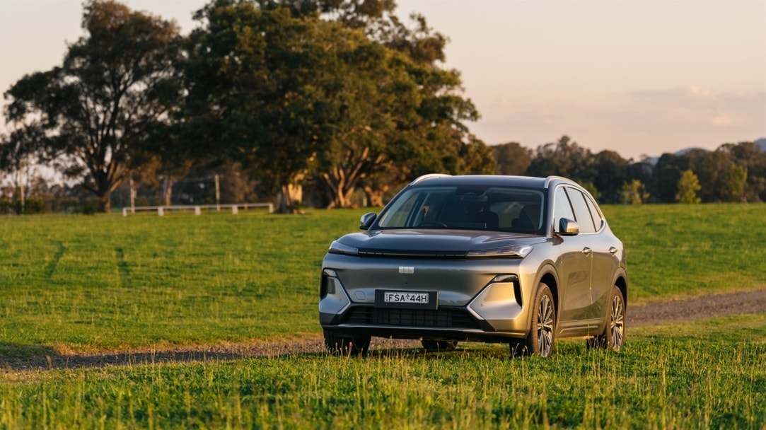 Geely EX5 EM-i có quãng đường di chuyển thực tế vượt mốc 1.800 km sau một lần nạp đầy năng lượng.