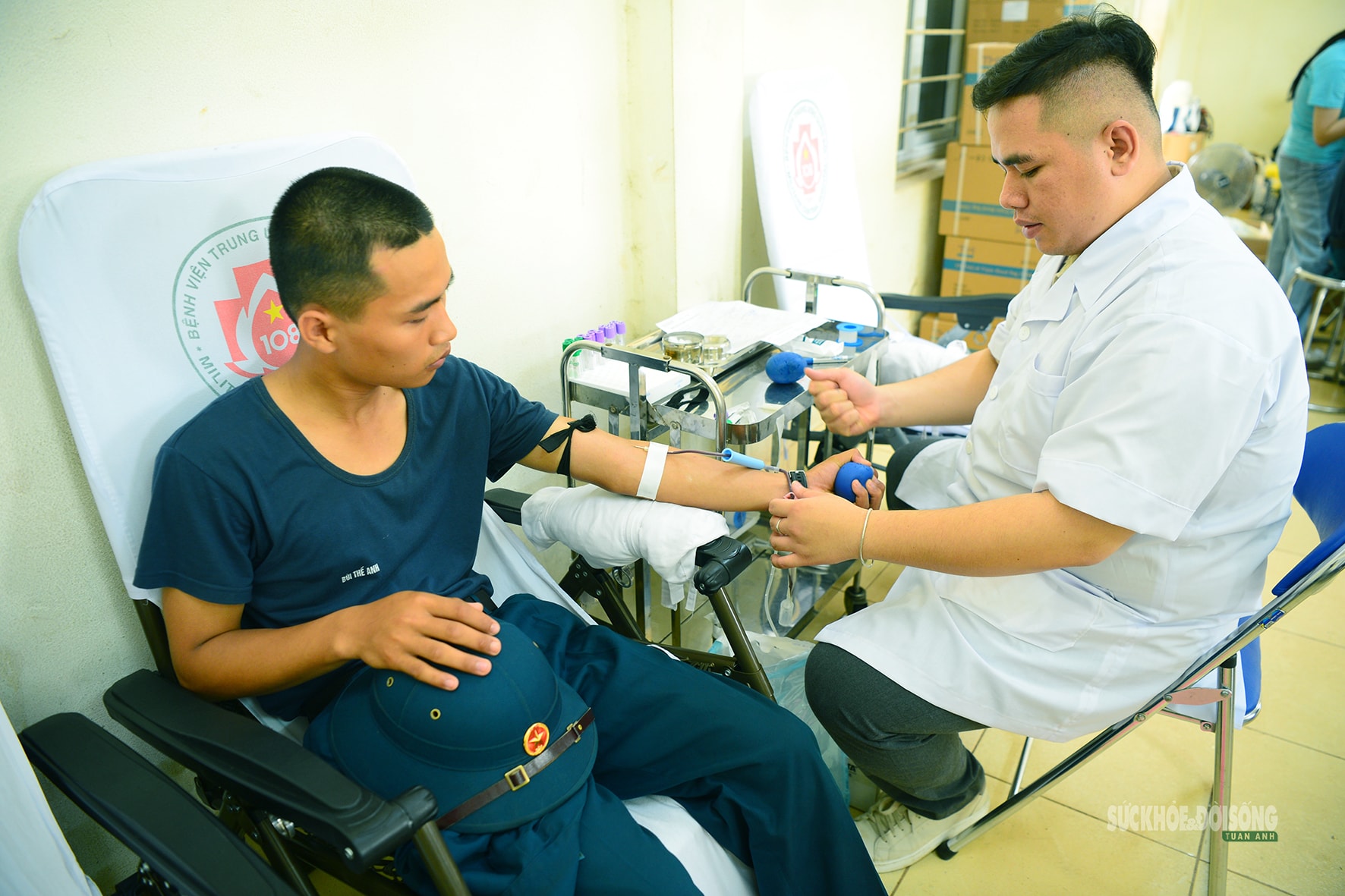 Chiến sĩ mới Sư đoàn 365 hào hứng hiến máu tình nguyện- Ảnh 6.