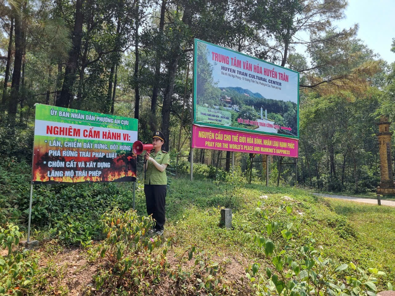 Kiểm lâm khuyến cáo không đốt vàng mã trong cao điểm nắng nóng để phòng cháy rừng- Ảnh 1.