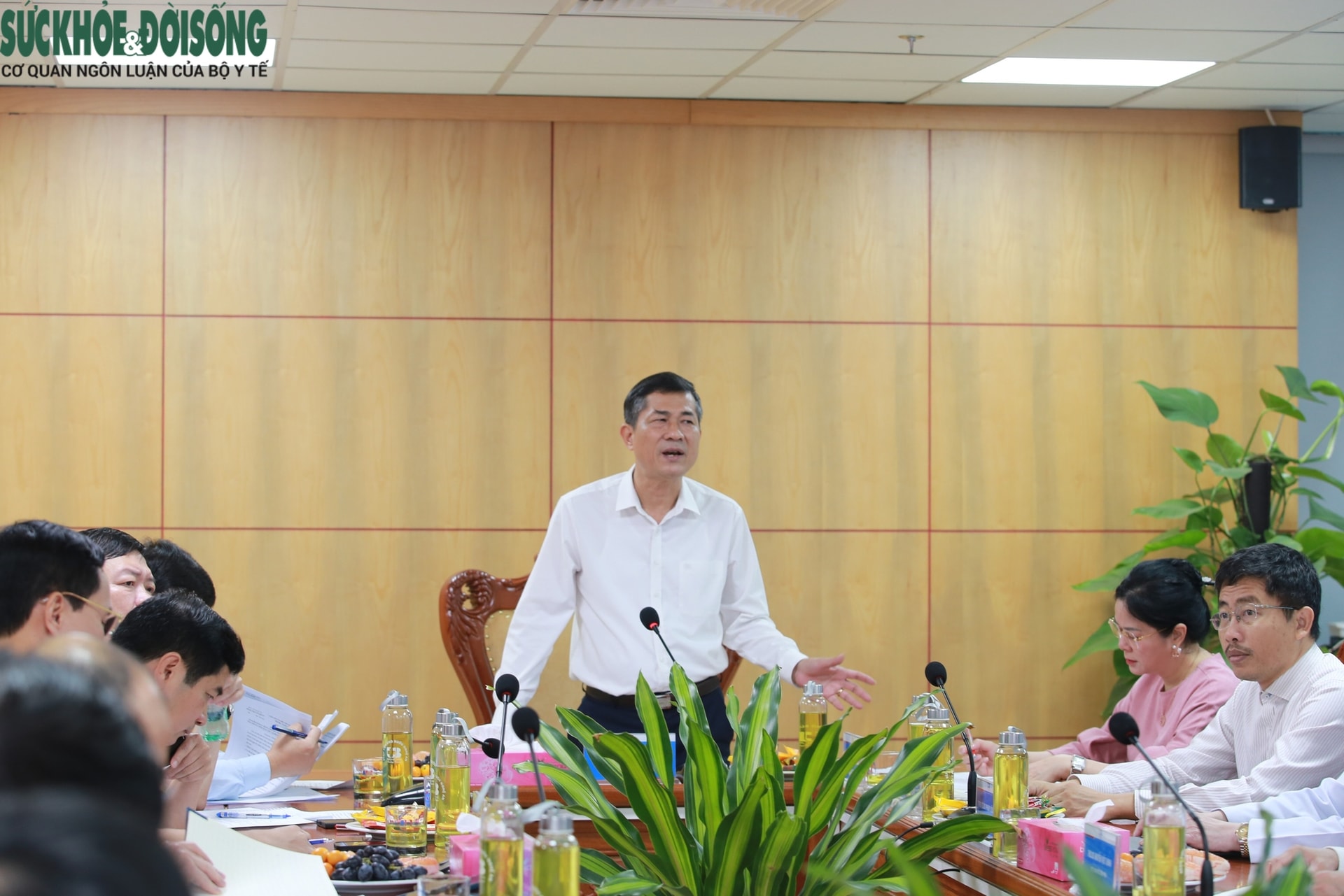 Nghệ An gỡ 'nút thắt' cho Bệnh viện Ung bướu, hướng tới trung tâm điều trị chuyên sâu- Ảnh 1.