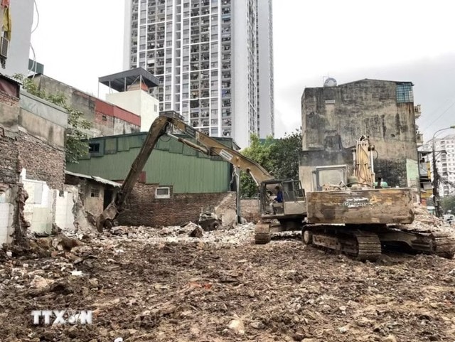 Hà Nội: Quyết tâm kịp tiến độ bàn giao mặt bằng đường Tam Trinh mở rộng trước 30/4- Ảnh 1.