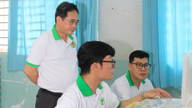 Phát hiện tim bẩm sinh khi khám tầm soát Ngày sức khoẻ toàn dân, bé trai 3 tuổi được hỗ trợ điều trị 100%- Ảnh 2.