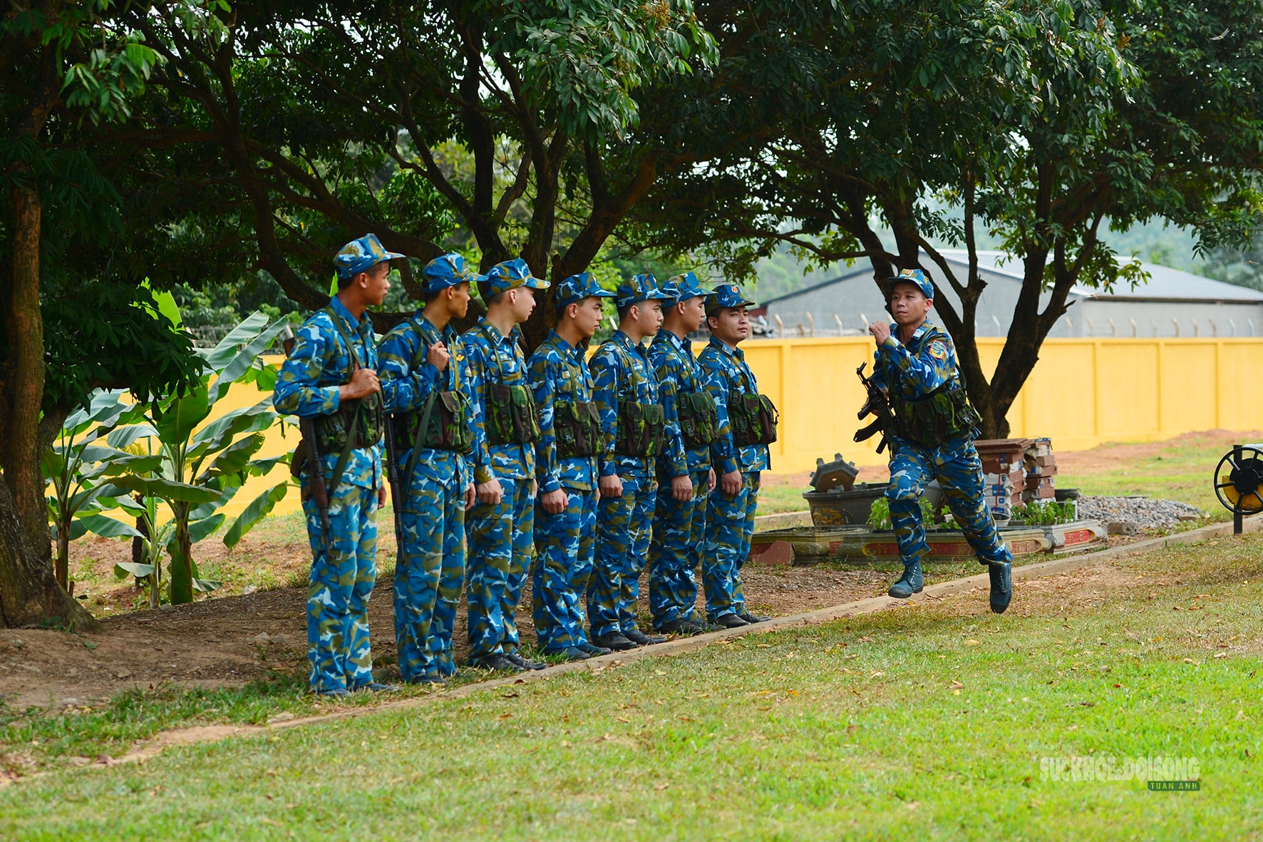 Lính tên lửa làm gì trên thao trường?- Ảnh 3.