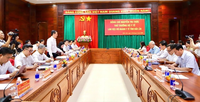 Bộ Y tế làm việc với tỉnh Đắk Lắk về củng cố y tế cơ sở, giải bài toán nhân lực- Ảnh 1.