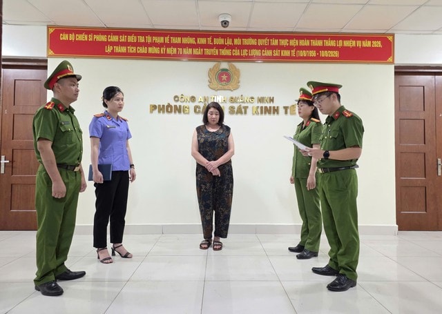 Quảng Ninh: Khởi tố, bắt tạm giam 2 đối tượng sản xuất giá đỗ bằng chất cấm- Ảnh 1.