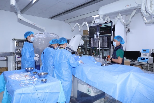 Cứu sống bệnh nhân người nước ngoài nhồi máu cơ tim cấp- Ảnh 1.