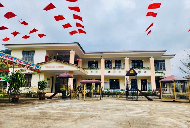 Hiệu trưởng nói gì sau khi bị kỷ luật vì khai khống bữa ăn từ thiện của học sinh?- Ảnh 2.