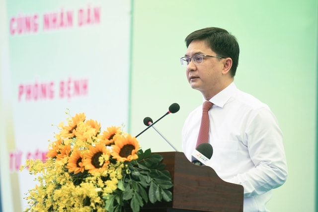 TPHCM đồng loạt triển khai khám sức khỏe miễn phí cho người dân, đưa y tế đến tận nhà- Ảnh 1.