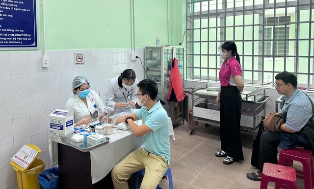 TPHCM phát động chiến dịch ứng phó mức sinh thấp, nâng cao chất lượng dân số- Ảnh 3.