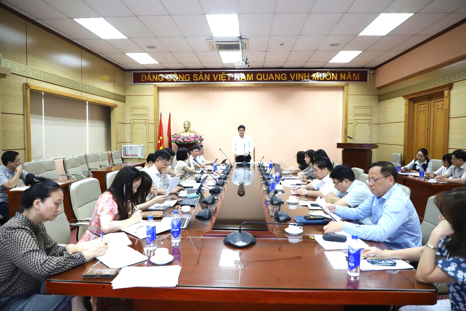 Thúc đẩy hoàn thiện Thông tư quy định mức khoán chi của ngành y tế- Ảnh 5. Thúc đẩy hoàn thiện Thông tư quy định mức khoán chi của ngành y tế- Ảnh 5.