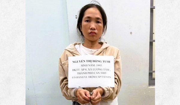 Đột nhập phòng trọ bằng chìa khóa nhặt được, một phụ nữ ‘ẵm’ số vàng trị giá gần 300 triệu đồng- Ảnh 1.