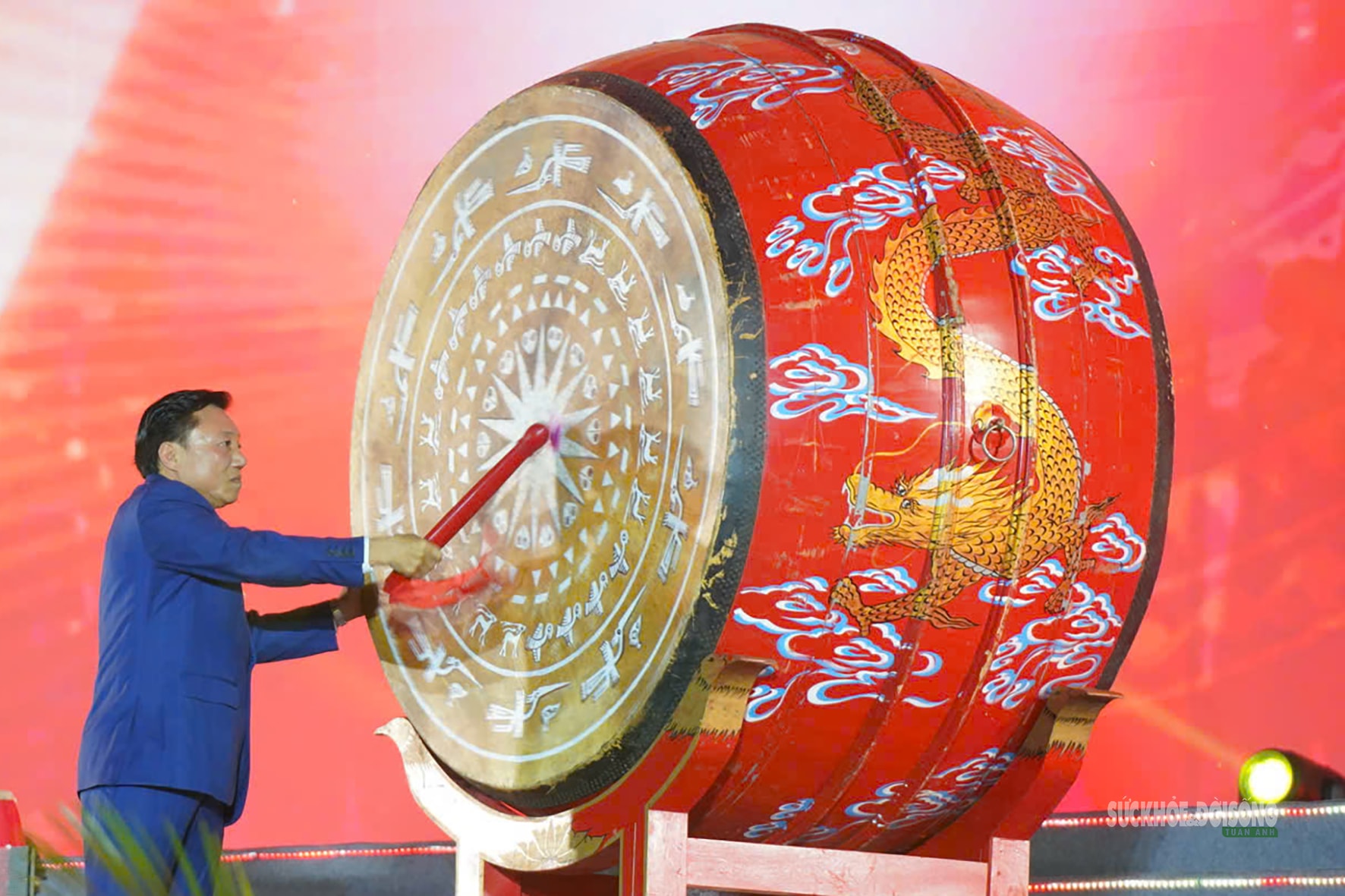 Rực rỡ đêm khai mạc Lễ hội Đền Hùng 2026- Ảnh 1.