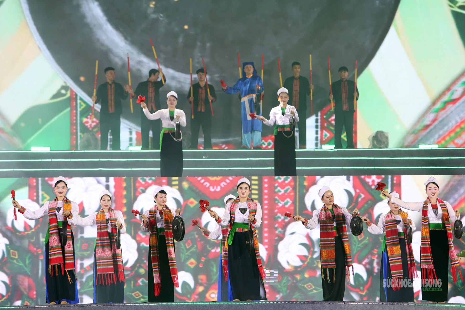 Rực rỡ đêm khai mạc Lễ hội Đền Hùng 2026- Ảnh 7.