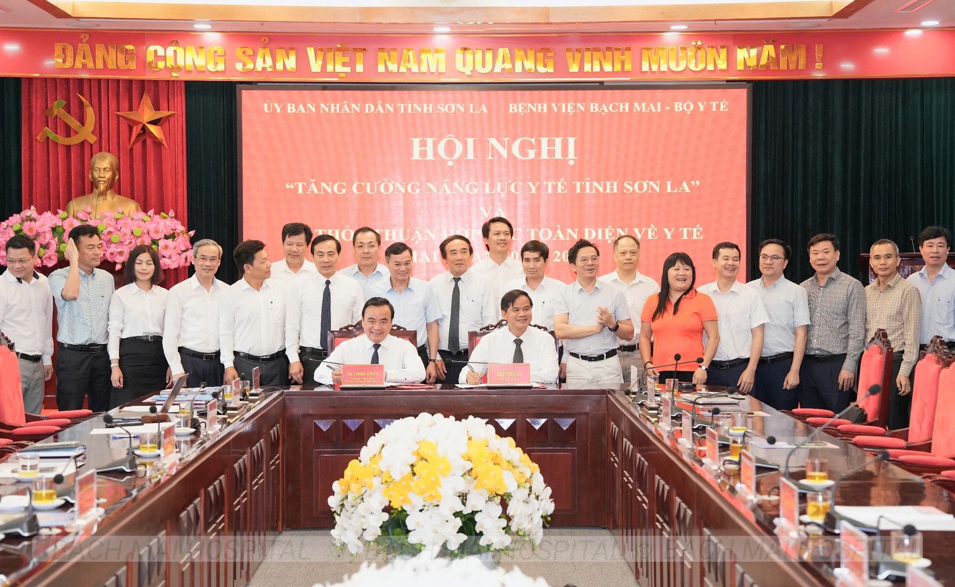 Bệnh viện Bạch Mai sẽ hỗ trợ chuyên môn để Sơn La có cơ sở y tế tuyến tuyến cuối của Tây Bắc- Ảnh 1.