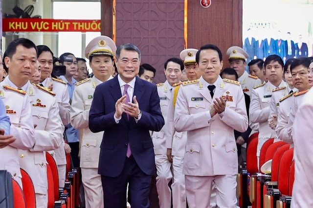 Thủ tướng biểu dương lực lượng Cảnh sát hình sự với chặng đường 80 năm phục vụ Nhân dân- Ảnh 1.