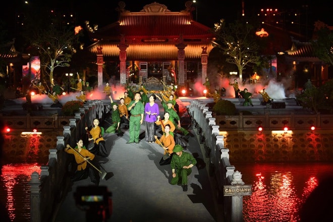 Tái hiện thời hoa lửa trên Bến phà Gianh- Ảnh 3.