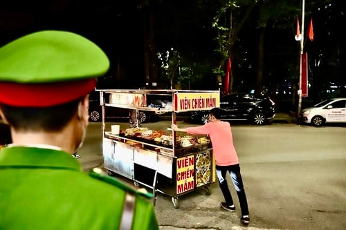 Để vi phạm trật tự đô thị tái diễn, cán bộ ở Hà Nội có thể bị đánh giá 'không hoàn thành nhiệm vụ'- Ảnh 2.