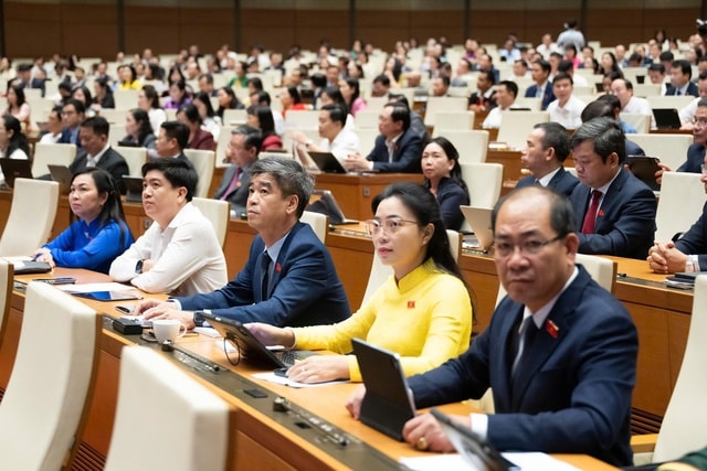 ĐBQH đề xuất đóng bảo hiểm xã hội cho người bán vé số dạo- Ảnh 3.