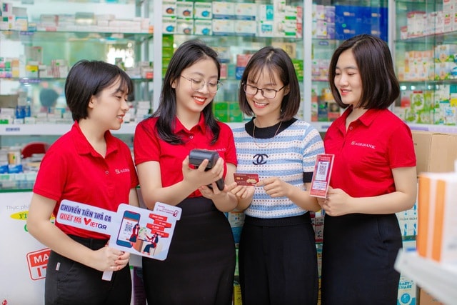 Thẻ Lộc Việt Agribank – Giải pháp tài chính góp phần đẩy lùi tín dụng đen tại nông thôn- Ảnh 1.