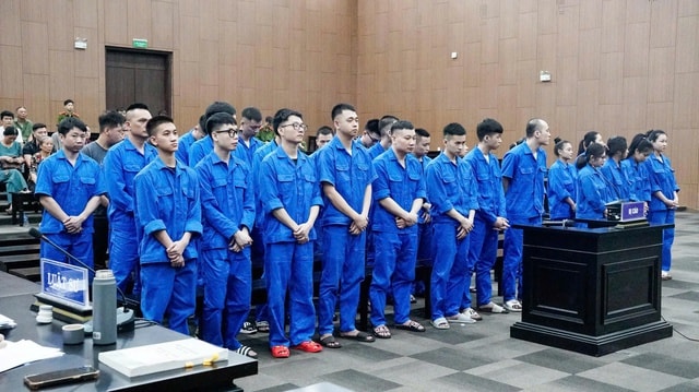 Cựu Phó chủ tịch phường 'bay lắc' xuyên đêm với nhân viên nữ nhận án 7 năm tù- Ảnh 1.