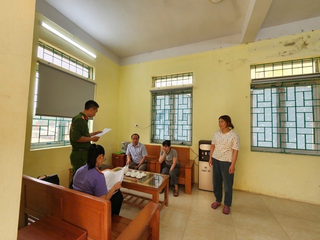 Bắt đối tượng đánh bạc bằng điện thoại qua mạng Internet- Ảnh 1.