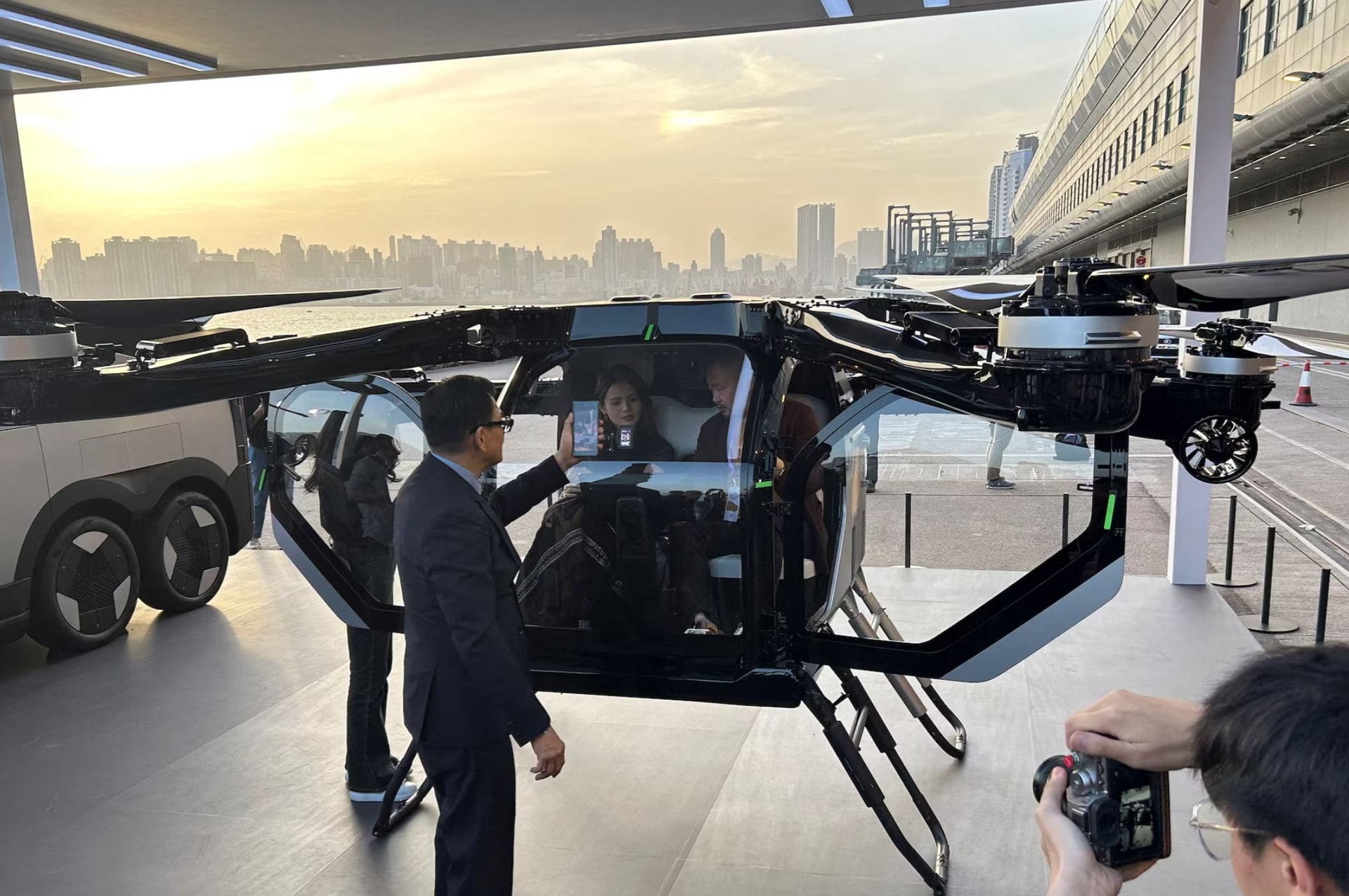 Xpeng giới thiệu mẫu ô tô bay. (Ảnh: Reuters)