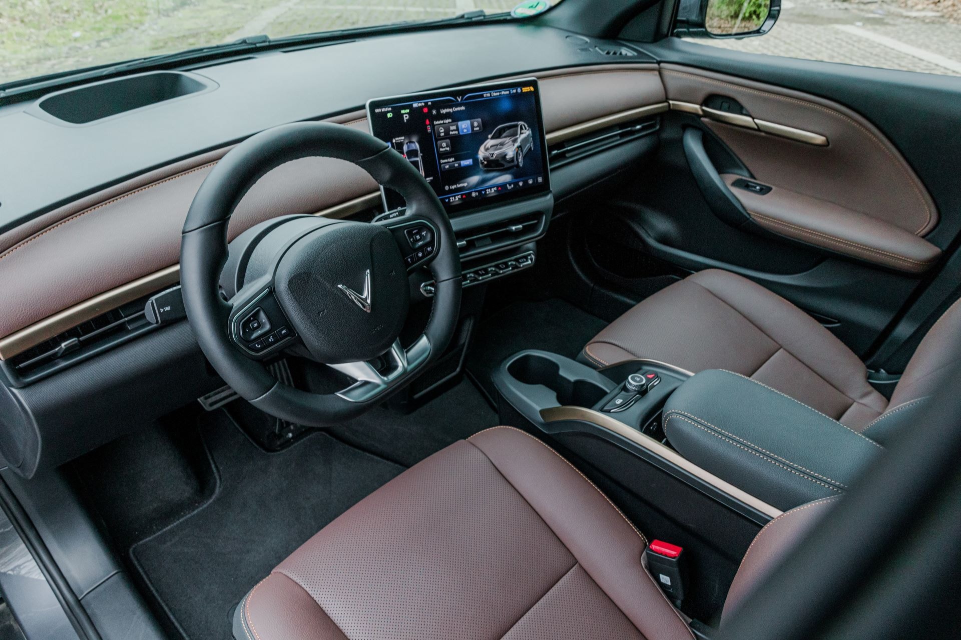 Lái sướng, an toàn, chủ xe VF 6 thảnh thơi tận hưởng hành trình xa - 2