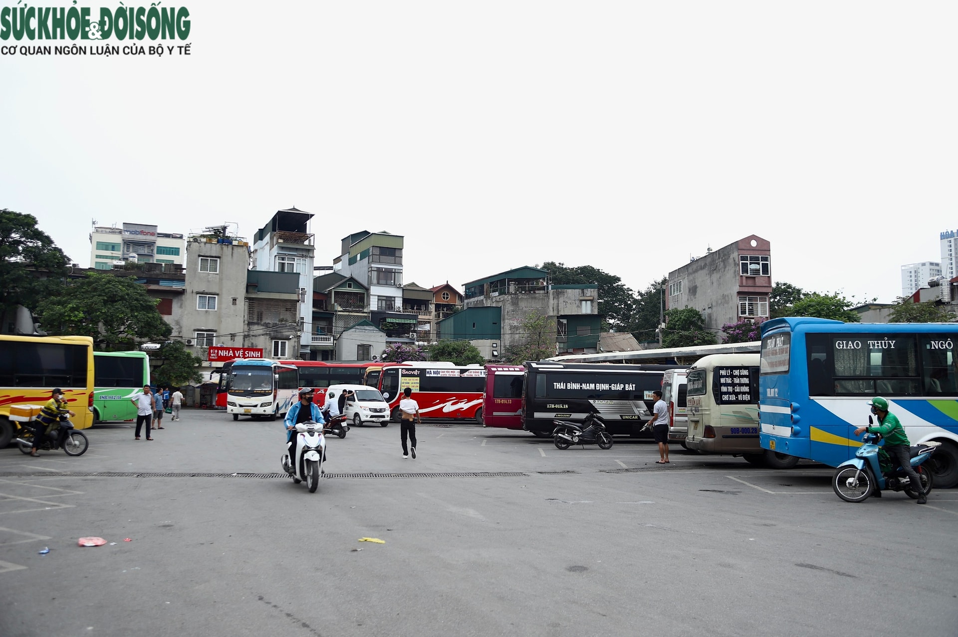 Cập nhật tình hình bến xe Hà Nội trước kỳ nghỉ lễ Giỗ Tổ Hùng Vương- Ảnh 2.