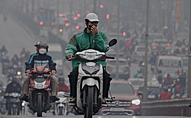 cấm xe máy xăng