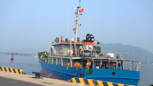 Bệnh xá đảo Song Tử Tây cứu chữa ngư dân đột ngột yếu người khi đang ăn cơm- Ảnh 1. Bệnh xá đảo Song Tử Tây cứu chữa ngư dân đột ngột yếu người khi đang ăn cơm- Ảnh 1.