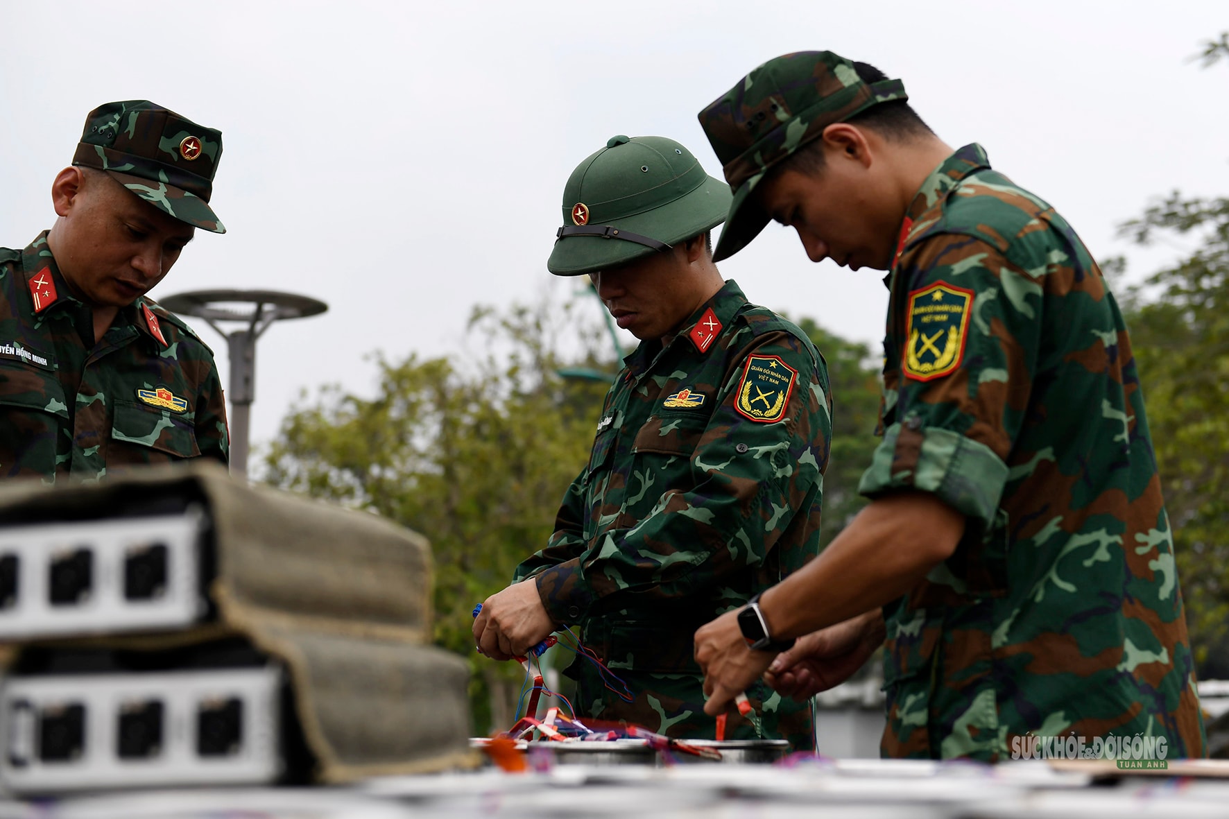 Sẵn sàng cho màn pháo hoa rực sáng Đất Tổ- Ảnh 2.