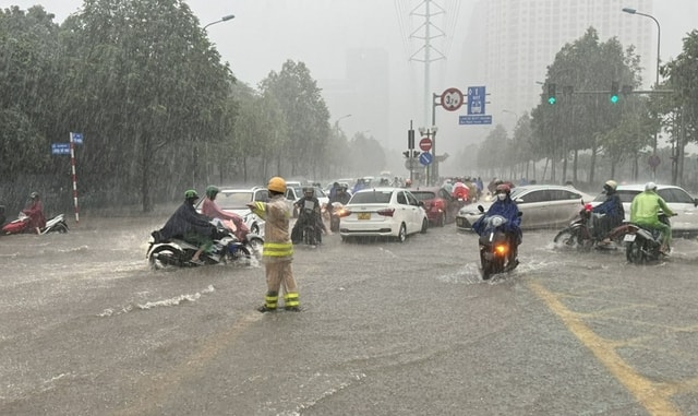 Những khu vực có mưa dông, lốc sét mạnh nhất chiều tối nay- Ảnh 1.