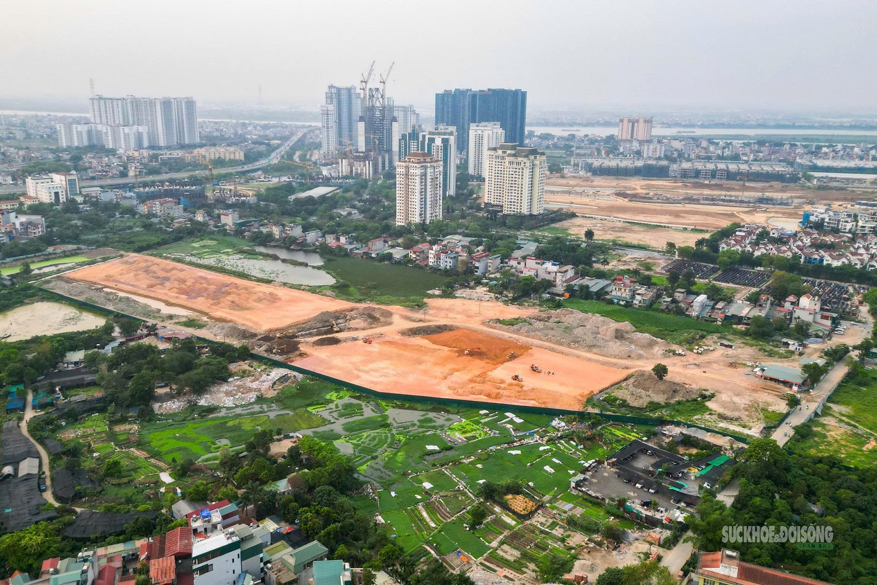 Depot Xuân Đỉnh từ bãi đất trống thành đại công trường metro số 2- Ảnh 1.