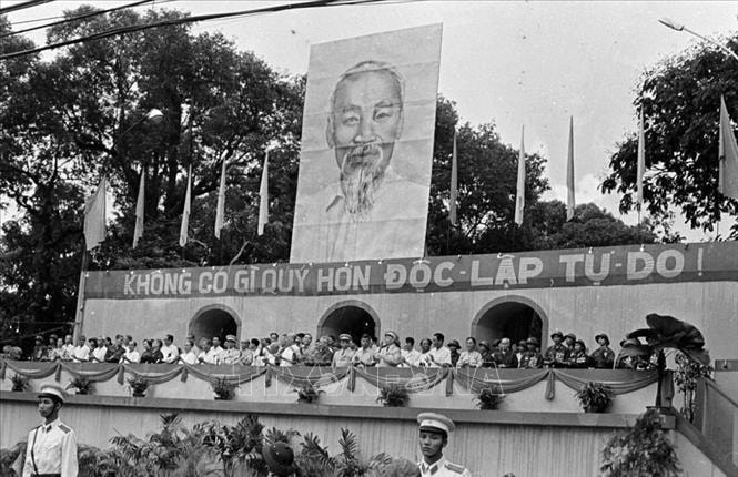 Tầm nhìn chiến lược và dự báo thiên tài của Chủ tịch Hồ Chí Minh về ngày thống nhất đất nước- Ảnh 2.