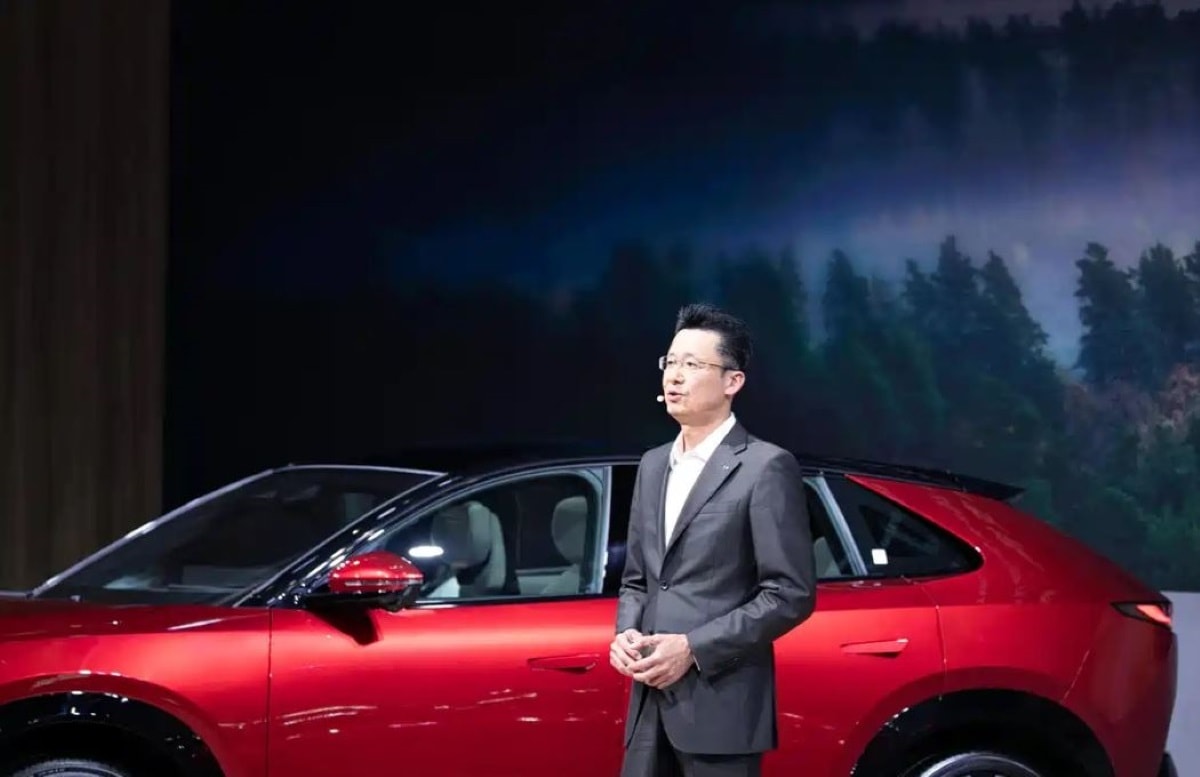 Ông Toru Nakajima - Giám đốc điều hành cấp cao của Mazda.