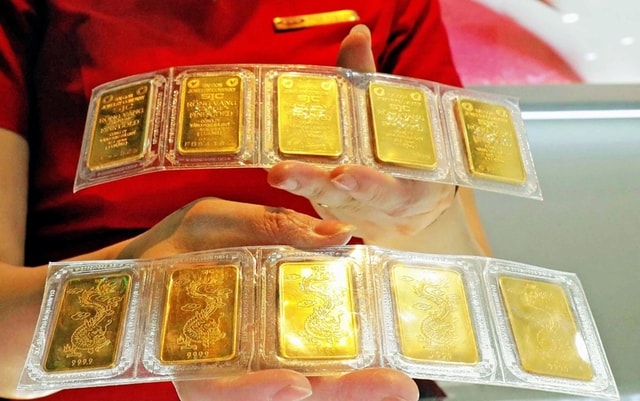 Chốt giá vàng hôm nay ngày 30/4 bật tăng cực mạnh- Ảnh 1.