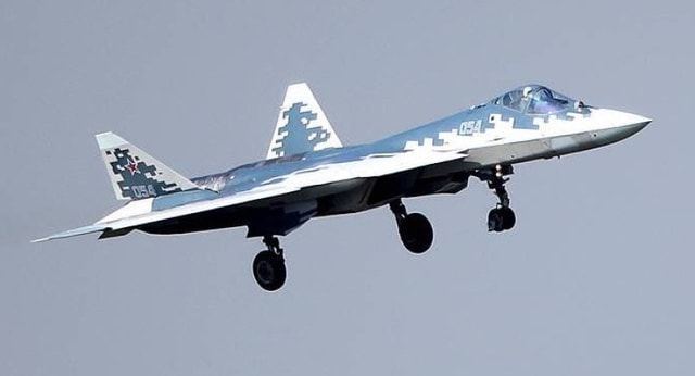 Tiêm kích Su-57 Nga thiệt hại ra sao sau đòn đánh 1.700 km từ Ukraine?- Ảnh 1.
